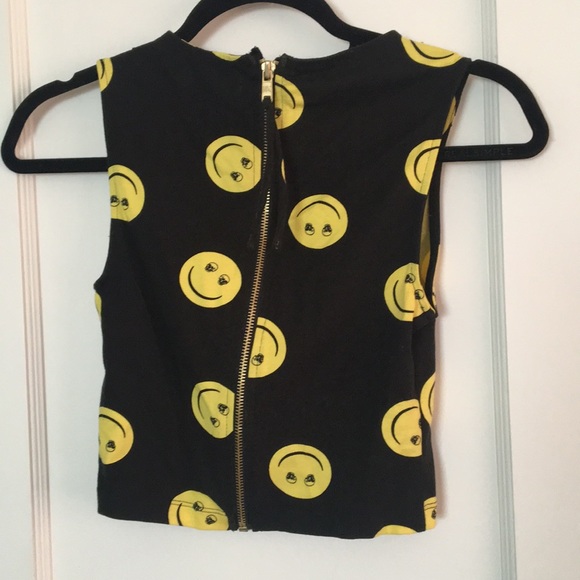 Skull smiley face crop top - Picture 2 of 2